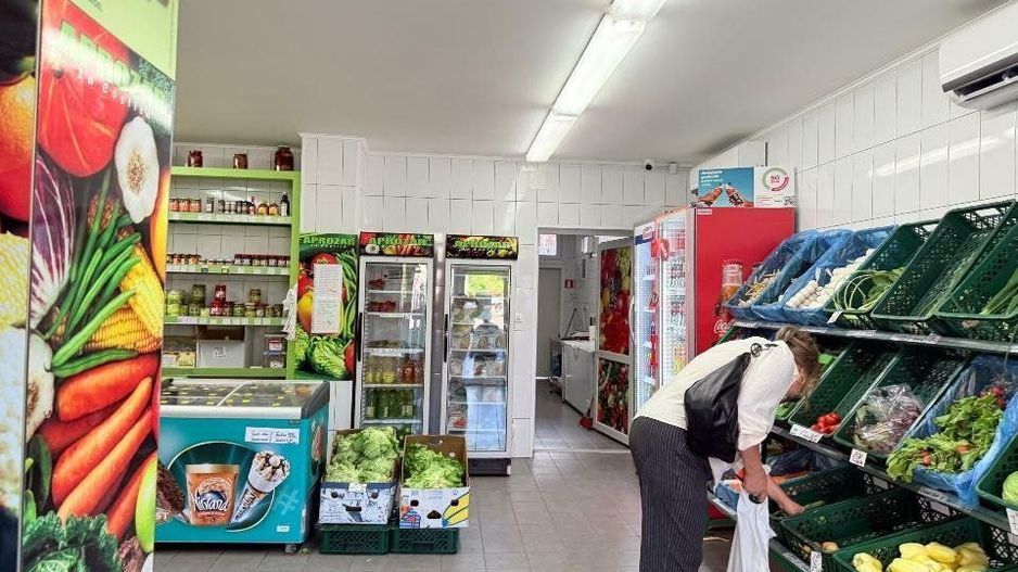 Spaţiu comercial de închiriat â€“ Central Otopeni, acces direct din DN1 - Poză 3