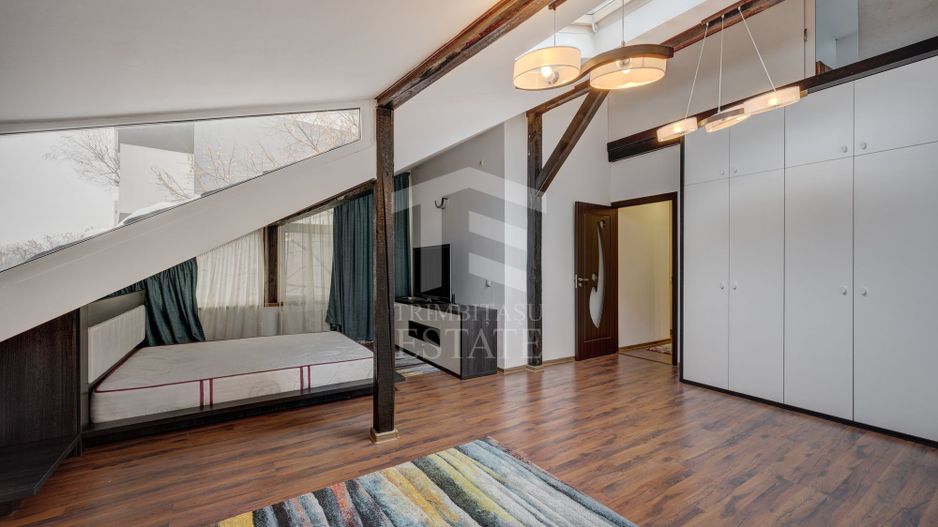 2 Apartamente  in Vila 5 Cam Metrou Basarab Gara de Nord - Poză 1