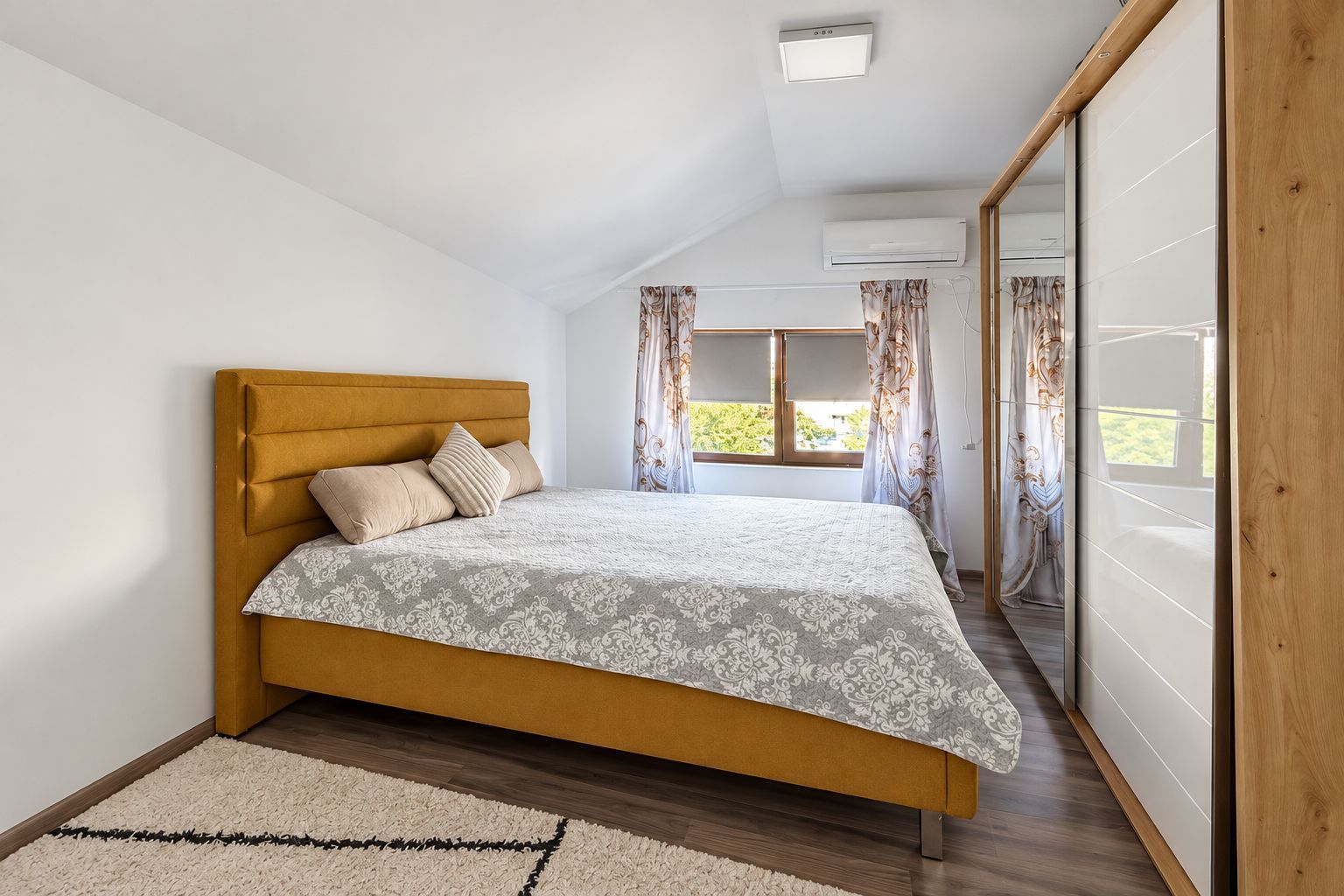 Apartament 2 dormitoare, zona Vlaicu, complet mobilat și utilat - Poză 4