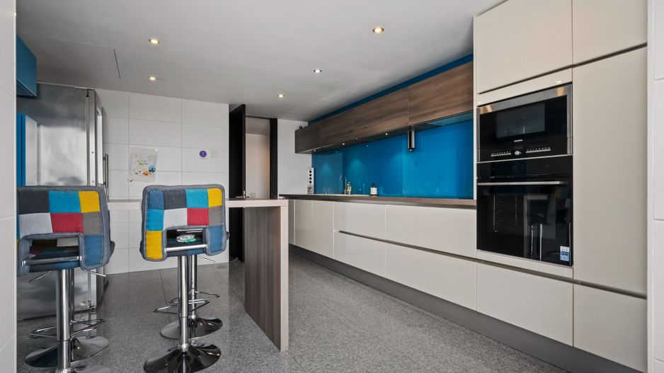 OPORTUNITATE 4 CAMERE DE INCHIRIAT ALIA APARTMENTS - Poză 16