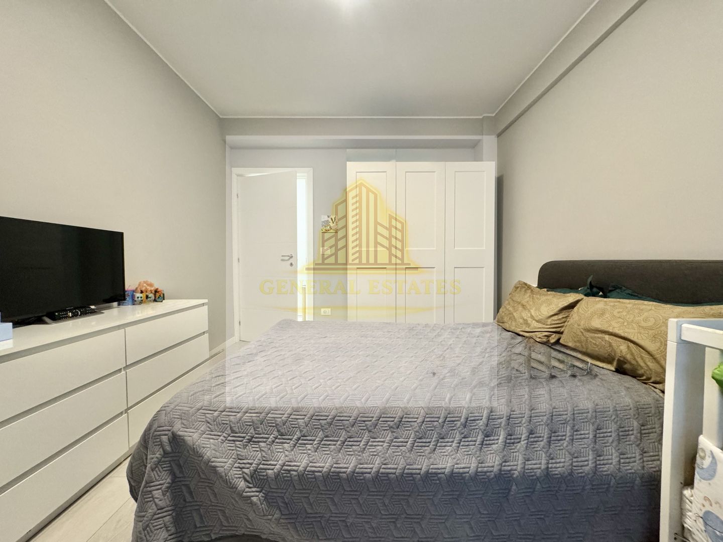 Vânzare apartament cu 2 camere - 68 m.p. Mutare imediată în Tătărași - Poză 6