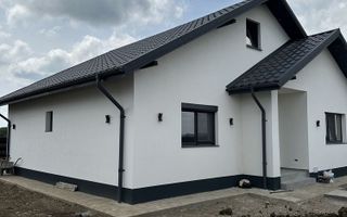 Casă de vânzare în Ciurbești, Miroslava – 4 camere, 85 mp utili, teren 400 mp - Poză 2