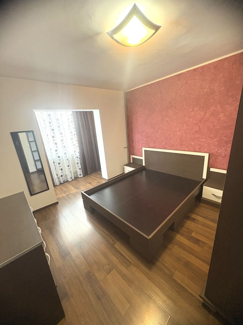 Apartament de închiriat- zona Nufărul - Poză 1