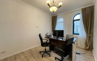Spatiu de birouri in Vila Interbelica ***208mp*** // Zona Victoriei - Poză 25
