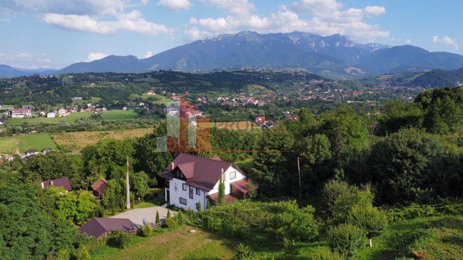 Vilă 340 mp Bran | Teren 5500 mp | 6 dormitoare cu băi proprii - Poză 5