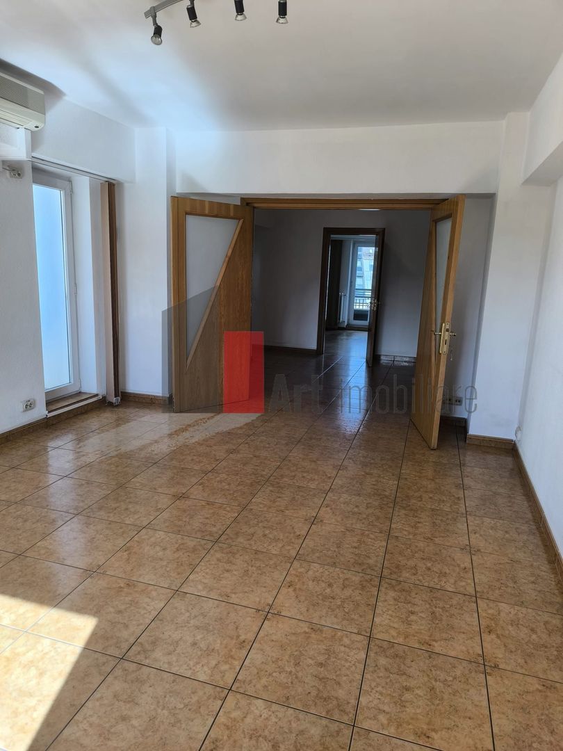 Inchiriere 4 Camere Unirii - Piata Unirii - Poză 2