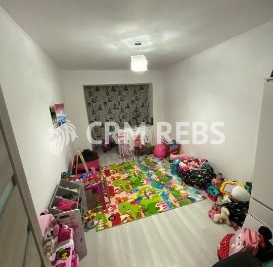 Vând apartament cu 3 camere Mobilat/Utilat in zona Km 4-5 - Poză 7