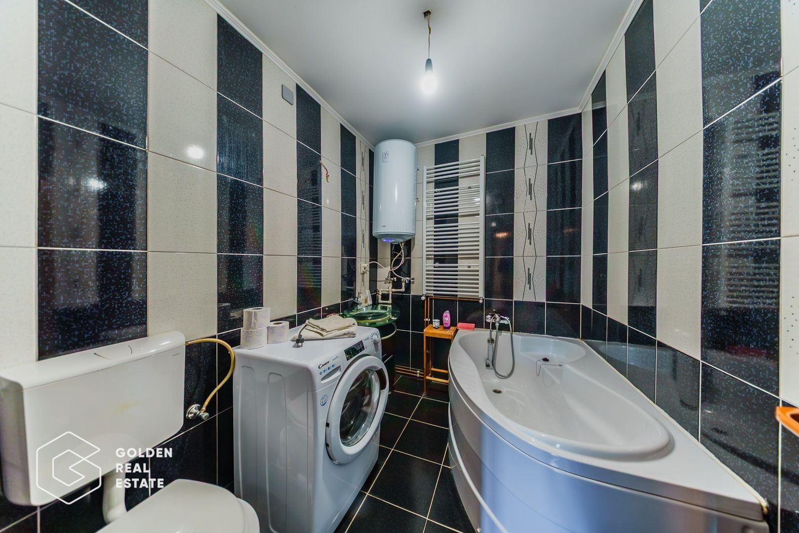 Afacere la cheie: Pensiune functionala sau casa de locuit, Ghioroc - Poză 43