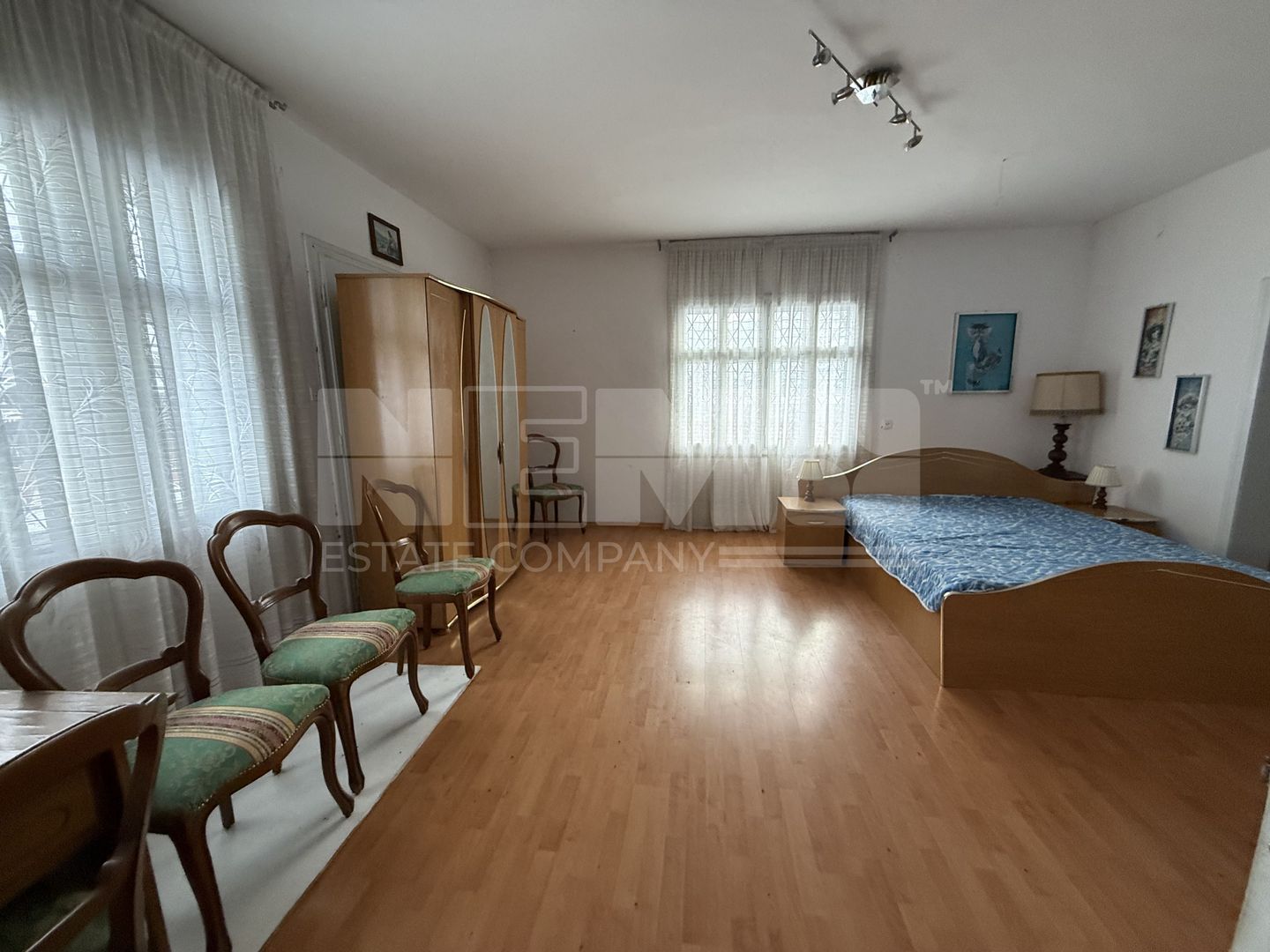 Proprietate de vânzare cu două case | Teren 1.500 mp | Bivolărie - Poză 2