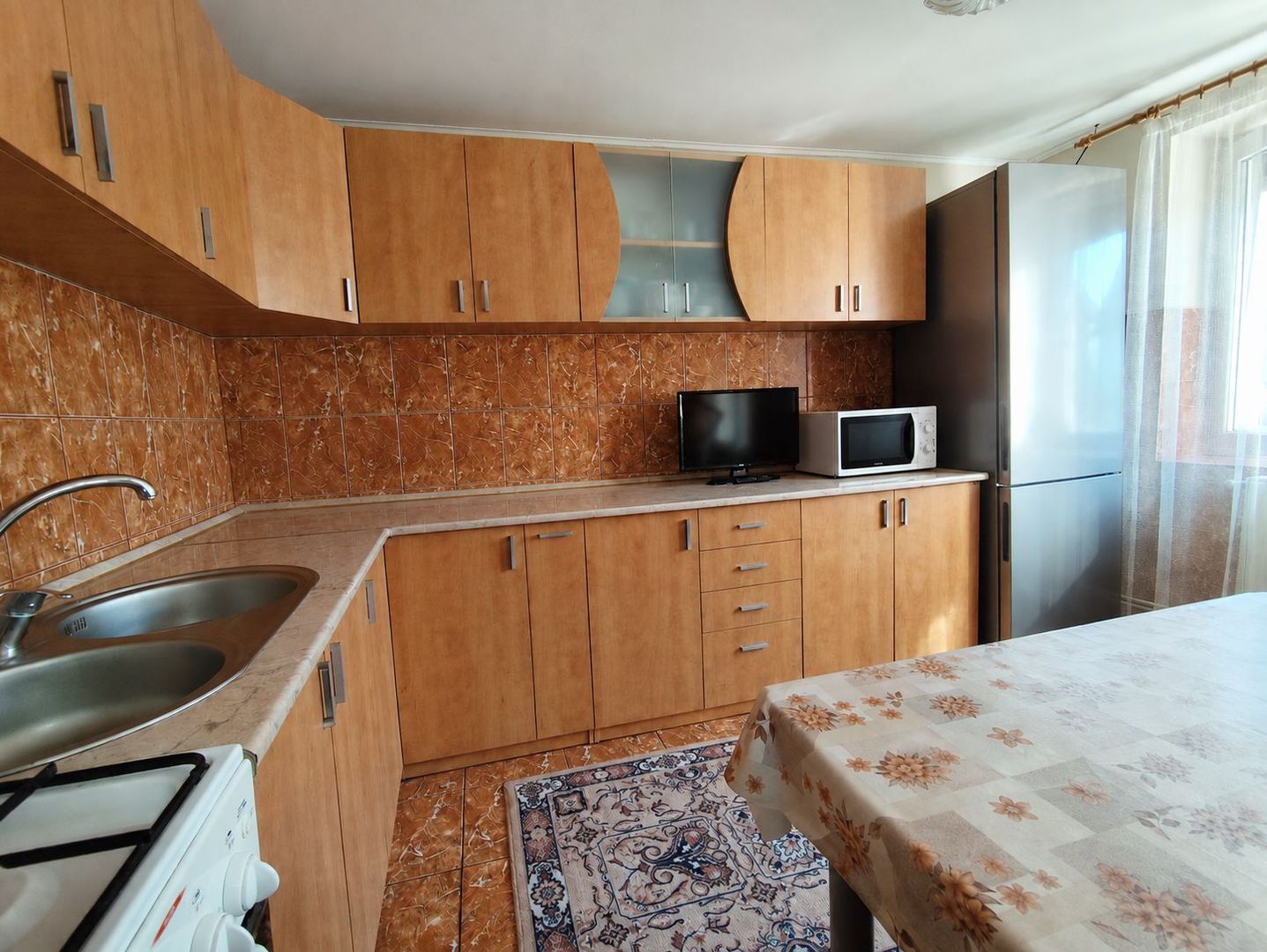 Casa la tara - teren 2826 mp, acces auto, in Sacadat, Bihor - Poză 10