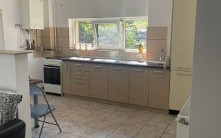 Apartament de 3 camere, 70mp, parcare, zona Negoiu - Poză 4