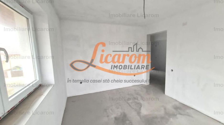 Vila Stupini P+E, 5 camere,curte,acces auto.(Parte Duplex) - Poză 11