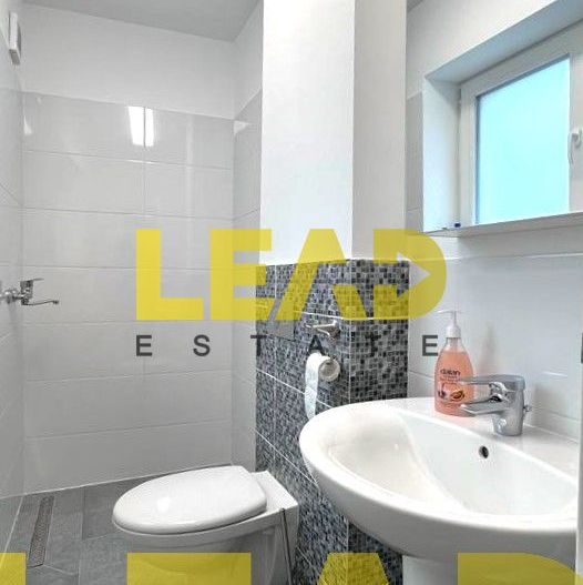 Casa renovata complet! 210 mp utili pe teren de 548 mp! - Poză 21