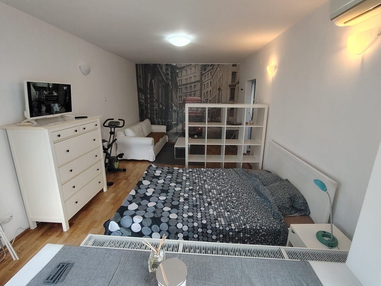 Garsoniera metrou Tineretului - Loc parcare inclus - Poză 2