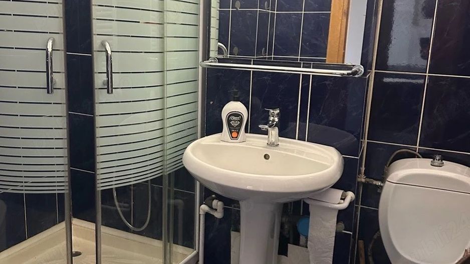 Apartament decomandat 3 camere - Poză 10