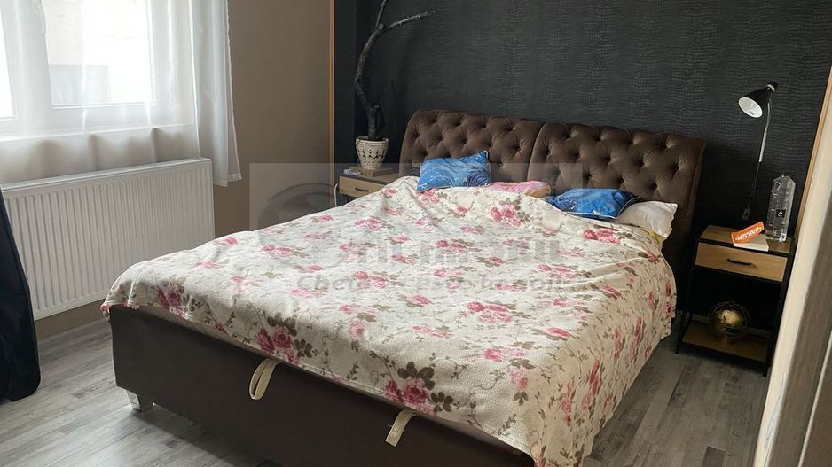 Apartament cu 2 camere, 61.6 mp - Zona 5 Drumuri - loc de parcare ! - Poză 1