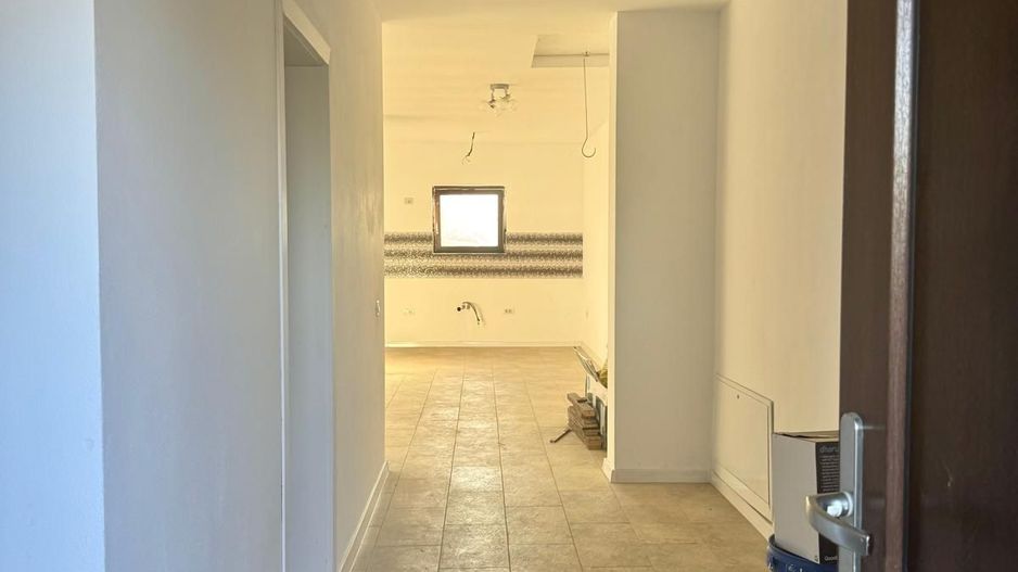 Duplex 3 camere cu toate utilitatile - Sanmihaiu Roman - Poză 2