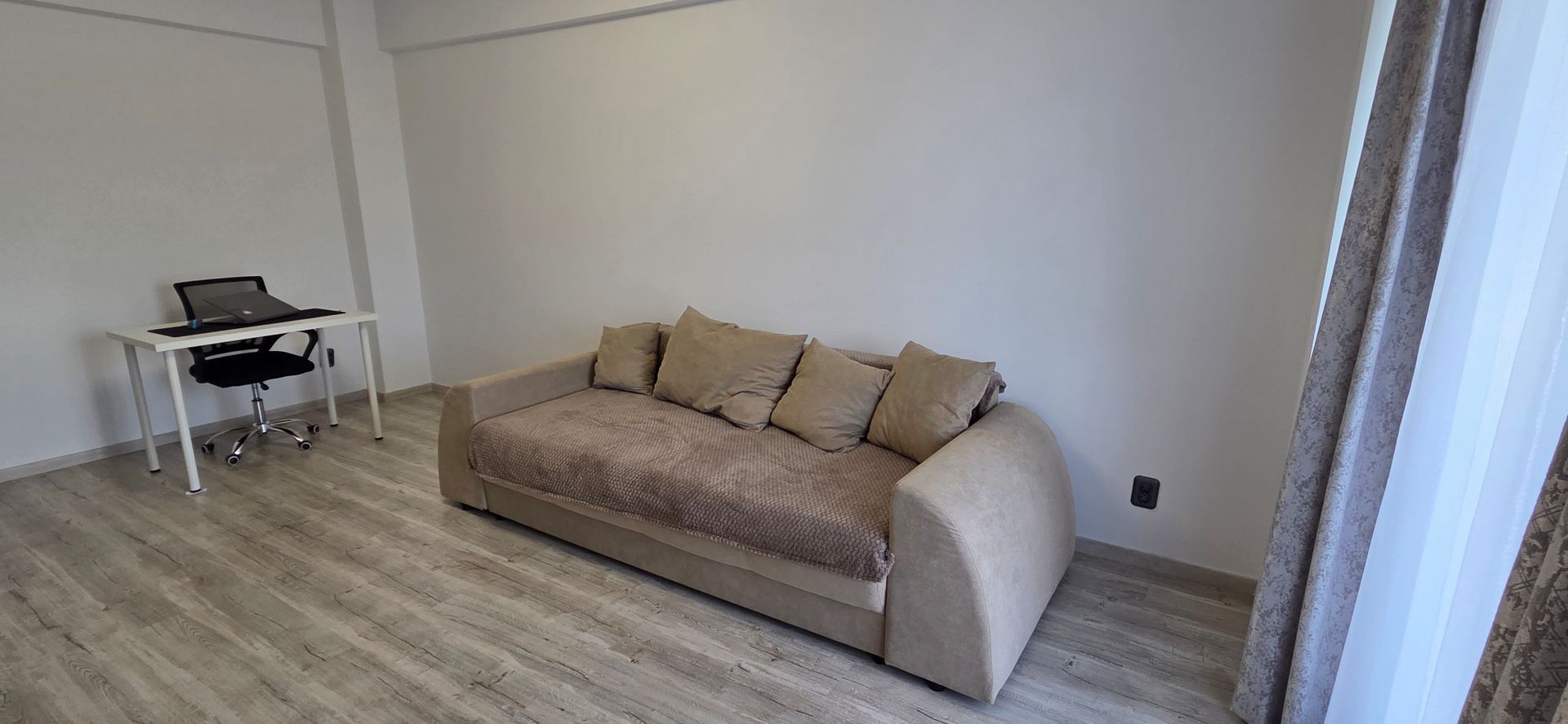 Apartament 2 camere decomandat | bloc 2019|  2balcoane | mobilat - Poză 3