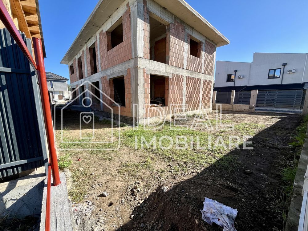 Duplex cu 4 camere si gradina in Selimbar, zona Trifoiului - Poză 3