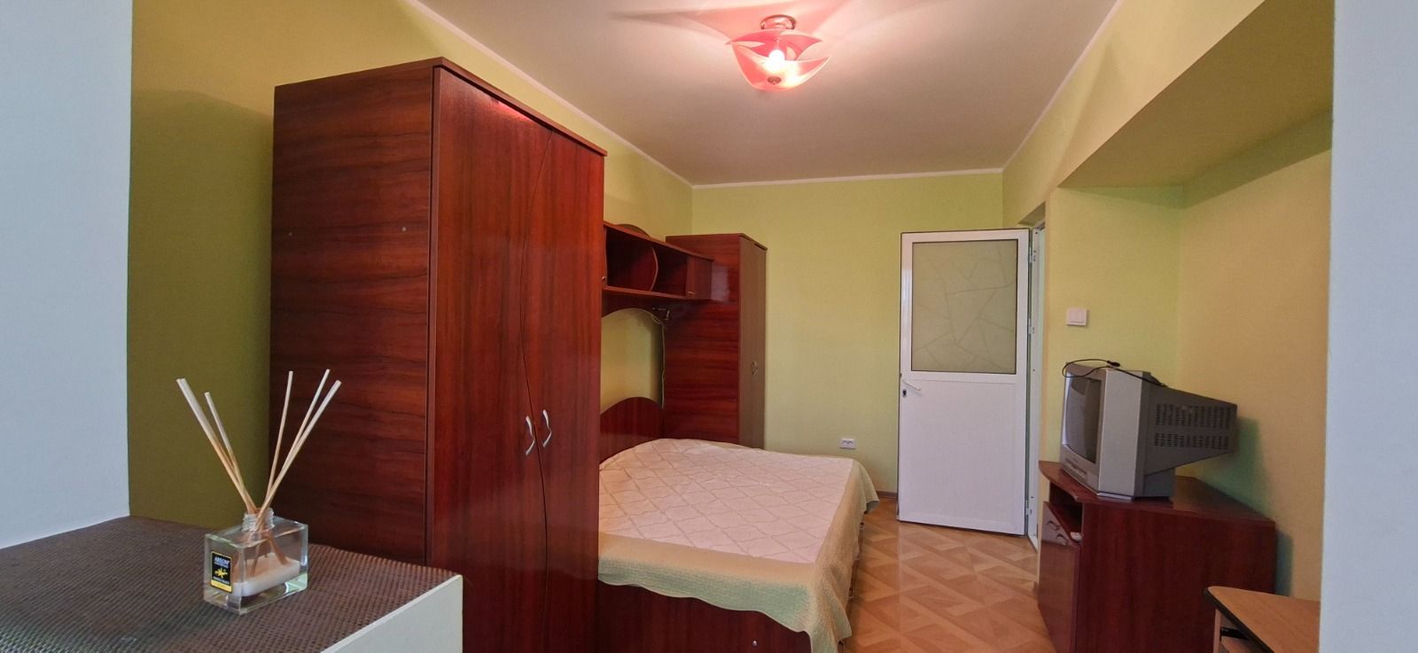 De inchiriat apartament cu 2 camere Micro 14, etaj 1, 350 euro - Poză 8