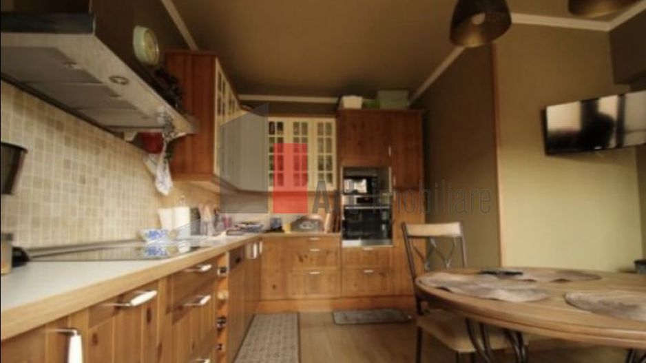 VILA IN BUCURESTII NOI - Poză 4