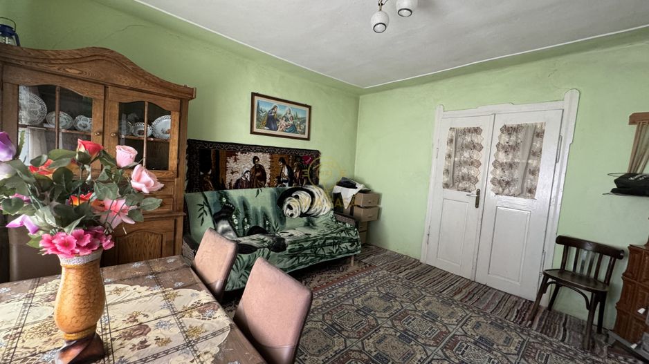 De vanzare Casa cu teren 3500MP in Sabisa/Maramures - Poză 4