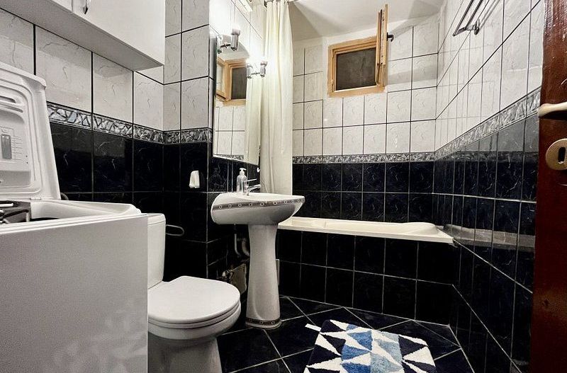 Un apartament spațios cu 3 camere, et. 1, in zona Girocului - Vladeasa - Poză 14