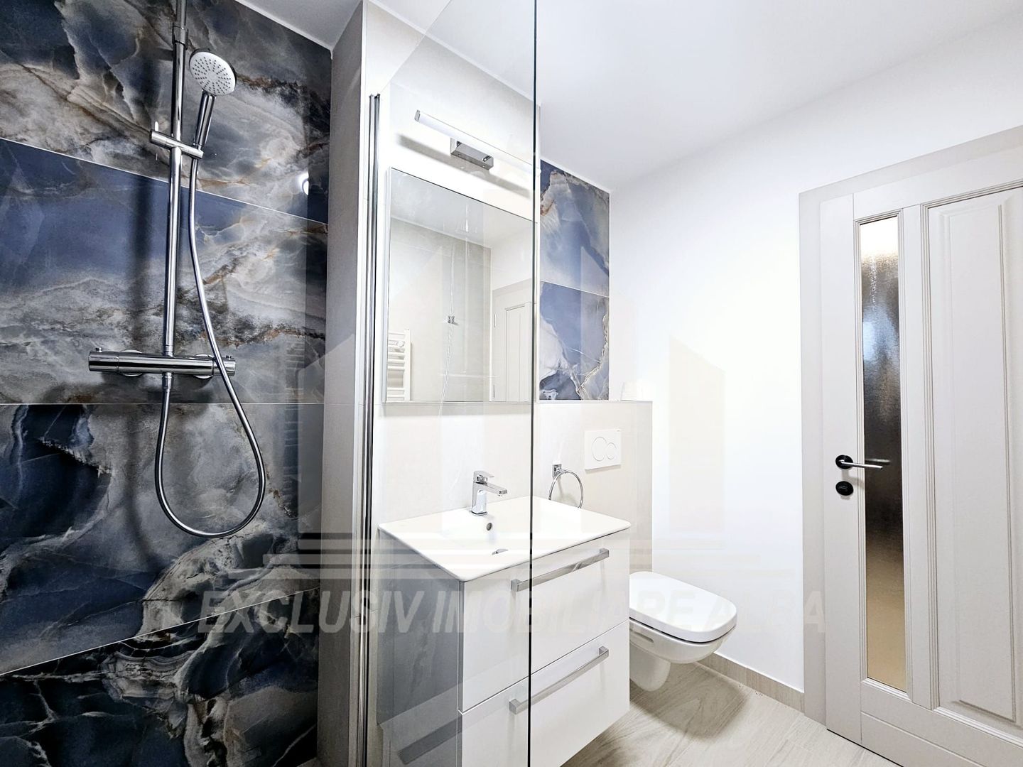 Apartament cu 3 camere decomandate, Cetate - Poză 9