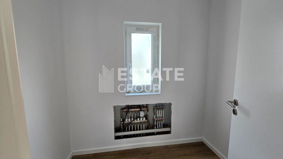 Duplex cu 5 camere despartit prin camera tehnica in Dumbravita - Poză 5