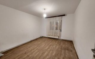 Grasoniera | Decomandat | 28MPU | Vasile Aaron - Poză 1