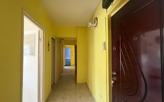 Apartament 3 Camere Decomandat, Etaj 1, Tractorul - Poză 3