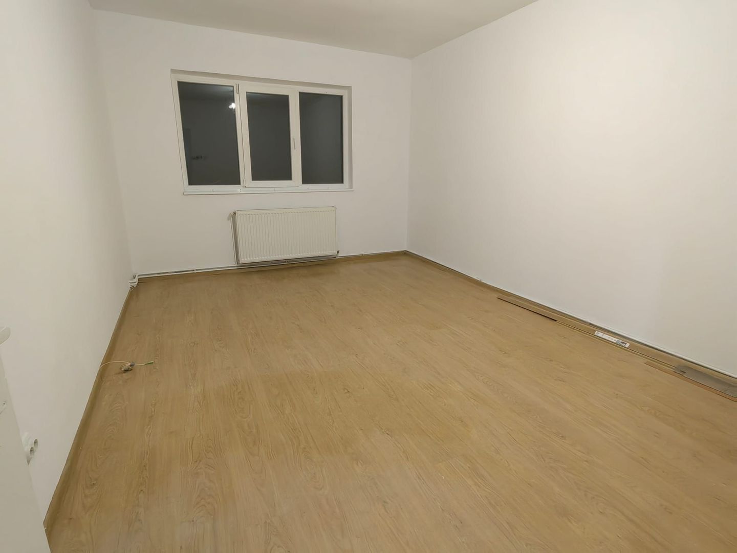 Garsonieră decomandată renovată recent 31 M² zona Lenin - Poză 5
