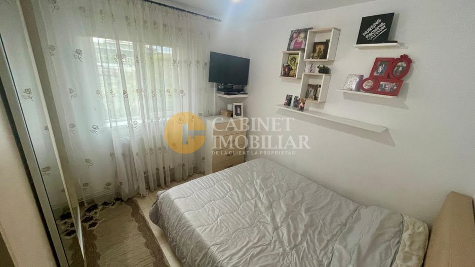 Apartament cu 3 camere - Etaj Intermediar - Bloc din 80 - Tesatura - Poză 3