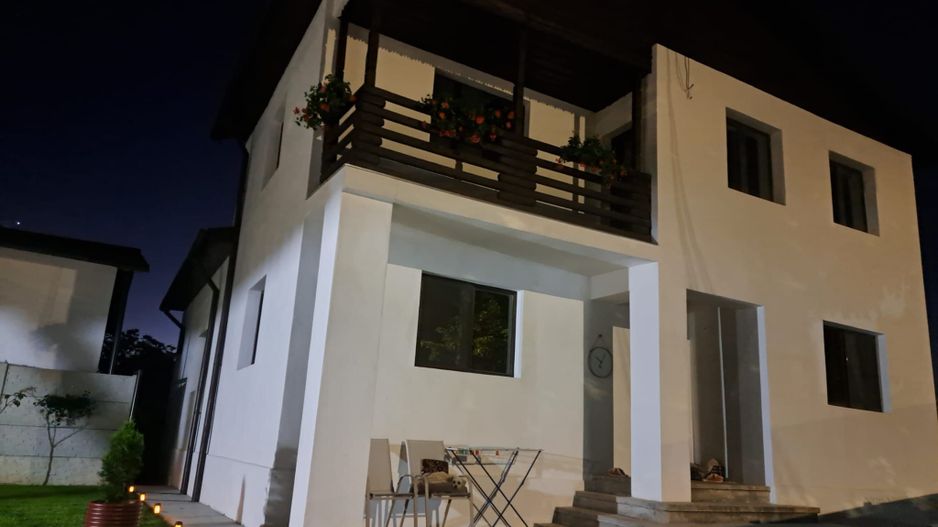 Casa 2026 in zona colinara la 15 min de Targoviste - Poză 2