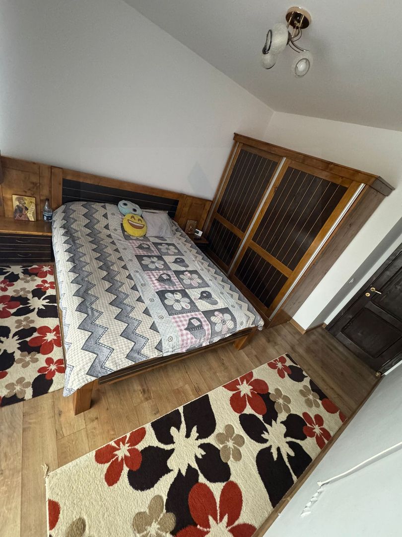 Casa 4 camere 2 bai balcon curte si 2 locuri parcare in Arhitectilor - Poză 2