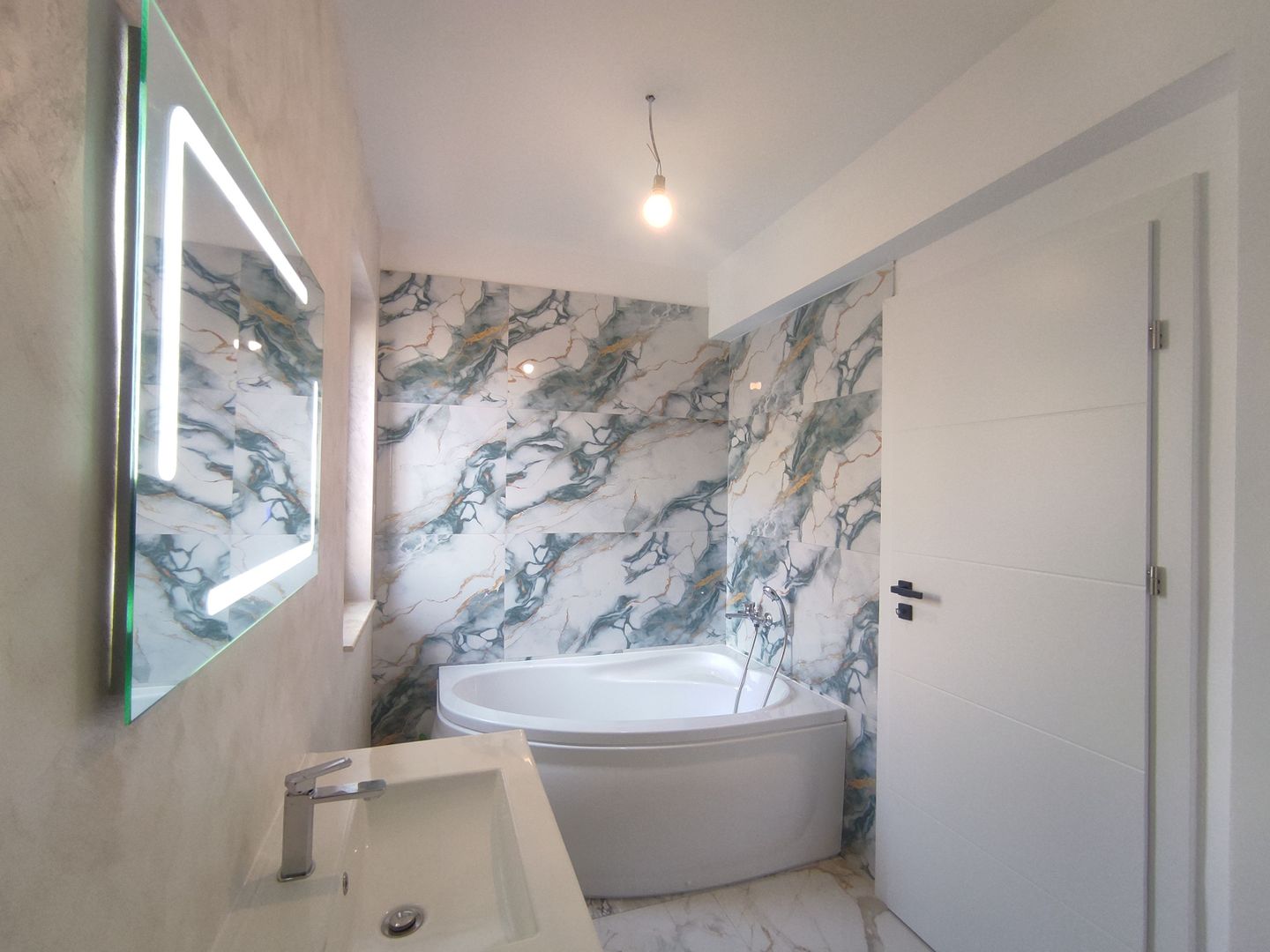 Garsoniera noua de vanzare la 5 minute de metrou laminorului - Poză 11