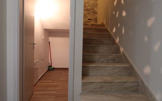 Apartament la casa, 2 camere, 2 bai, centrala proprie. - Poză 8