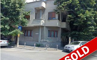 SOLD / VANDUT Casă / Vilă cu 4 camere de vânzare în zona Ultracentral - Poză 1