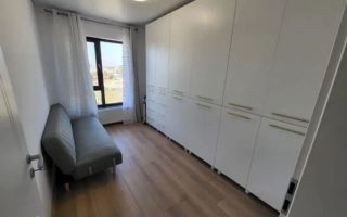 De vanzare apartament  cu 3 camere, Complex Crizantema, etaj 5, 135.000 E - Poză 1