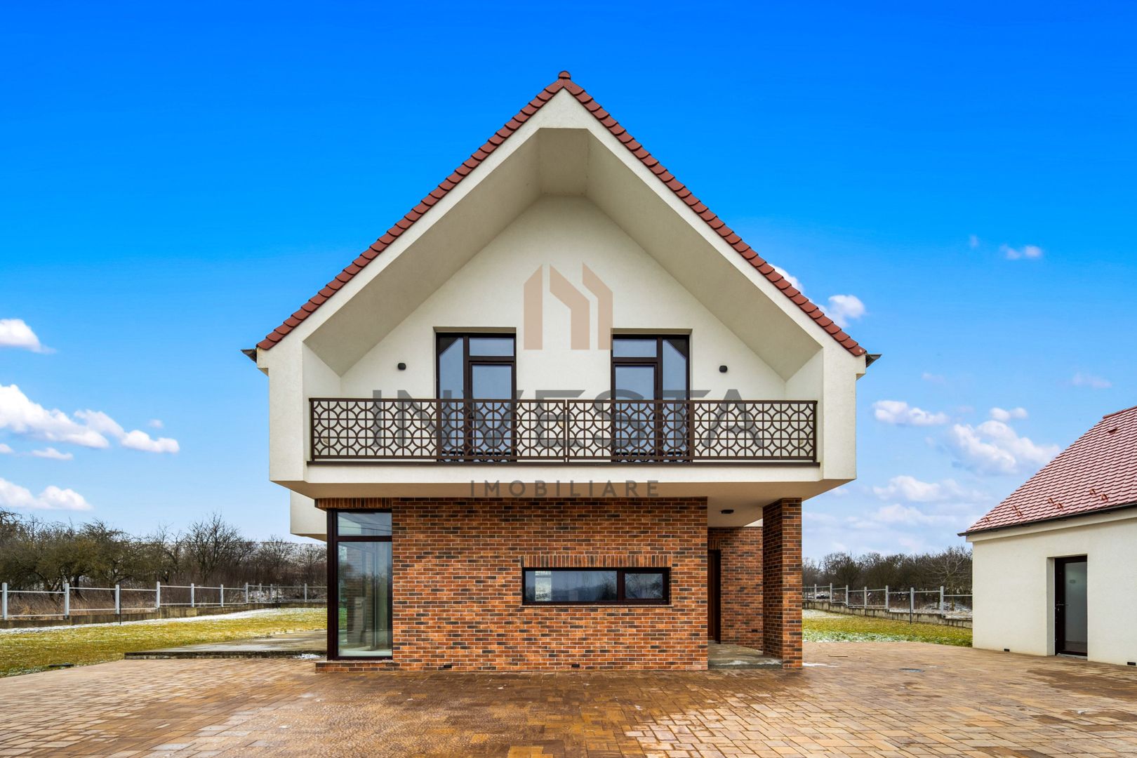 Casa individuala 256 mp utili, teren 2000 mp, Aiton, garaj dublu - Poză 2