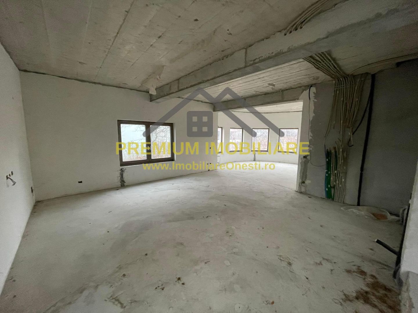 Vila de Vanzare Onesti - Zona de sus - Poză 4