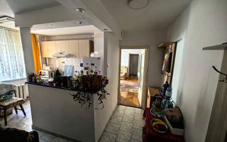 Apartament cu 2 camere + boxa la subsol de vânzare, zona Lipovei - Poză 7
