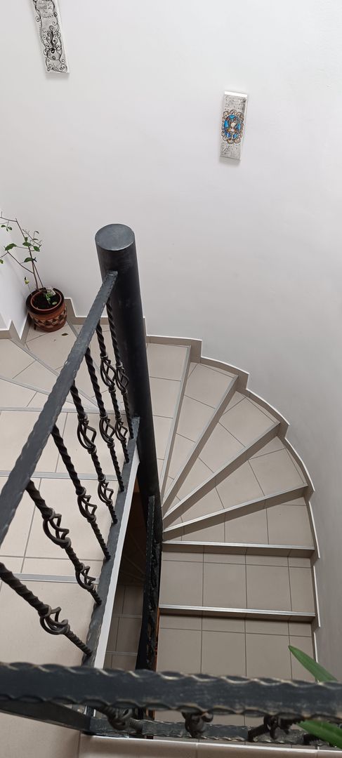 Casa cu 4 camere,237mp,zona strada Lunga - Poză 10