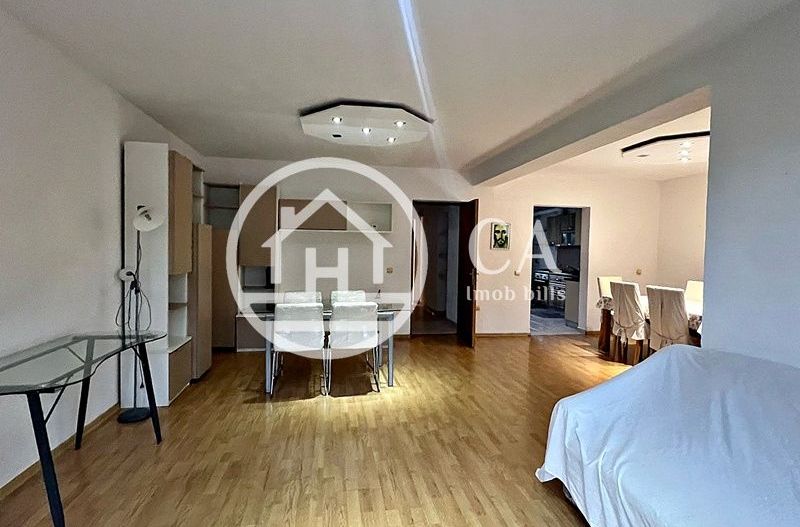 Casă de închiriat cu 4 camere în Cartierul Europa, Oradea - Poză 4