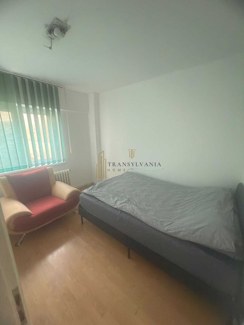 Apartament 4 camere, decomandat - Poză 4