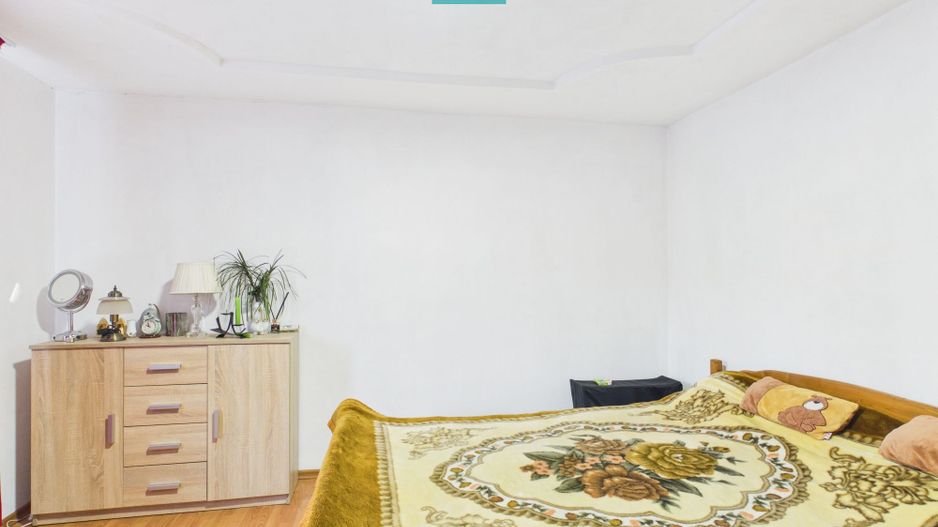 Casă în Șiria zona centrală - Poză 6