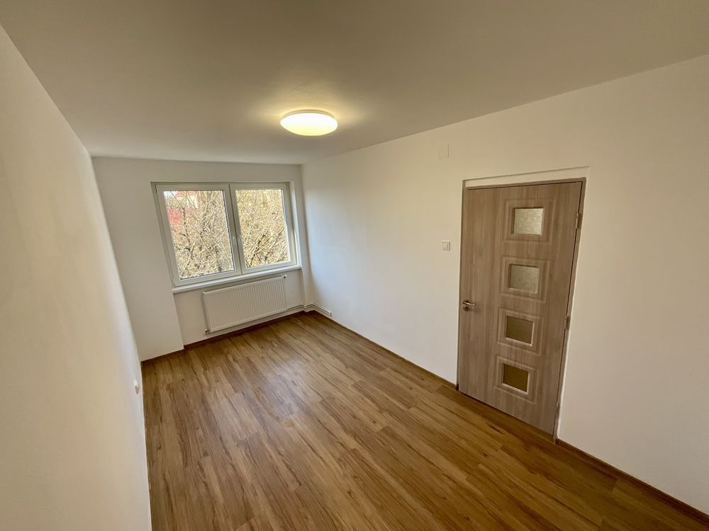 BRASADAS vinde ap 2 cam central etaj 3/4. - Poză 6