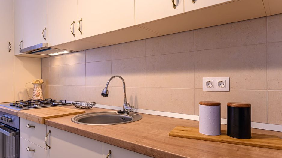 Cartier URBAN, lângă Mall Coresi, apartament 2 camere, mobilat, 550 euro - Poză 16