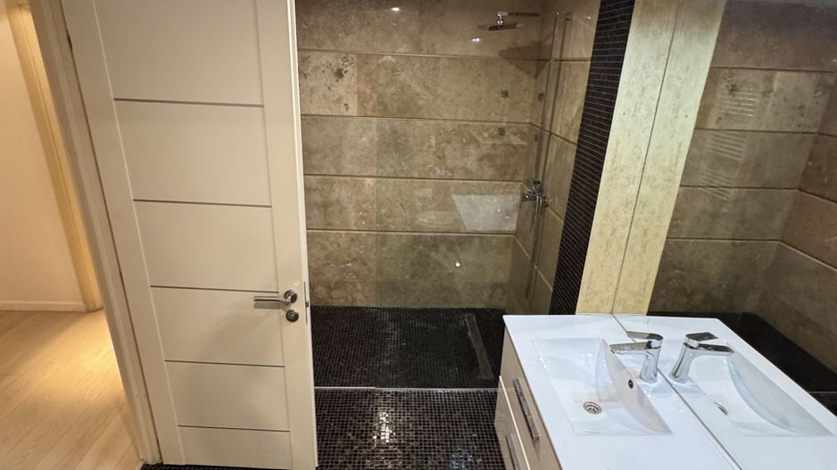 Triplex 5 Camere de Închiriat - Herăstrău, Cartierul Francez - Poză 11