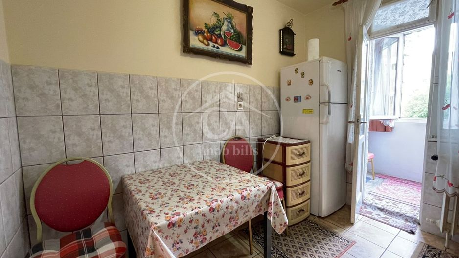 Apartament de vânzare cu 3 camere în zona Dacia, Oradea - Poză 9